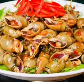 Ốc cà nà xào me